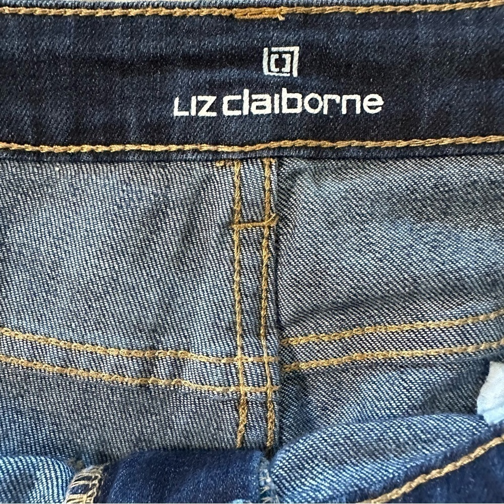Liz Clairborne women's size 14 curvy fit, skinny leg - Picture 5 of 5